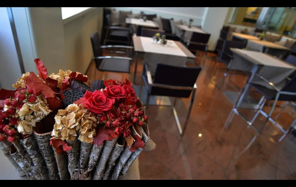 Hotel Milano Padova 4*,