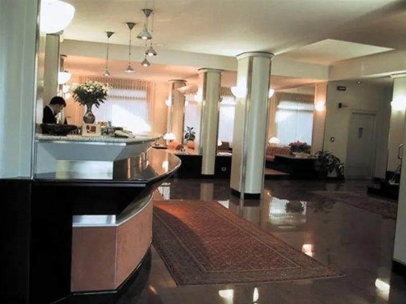 Hotel Milano Padova 4*,  Italia