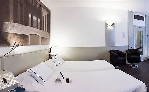 Hotel Milano Padova 4*,